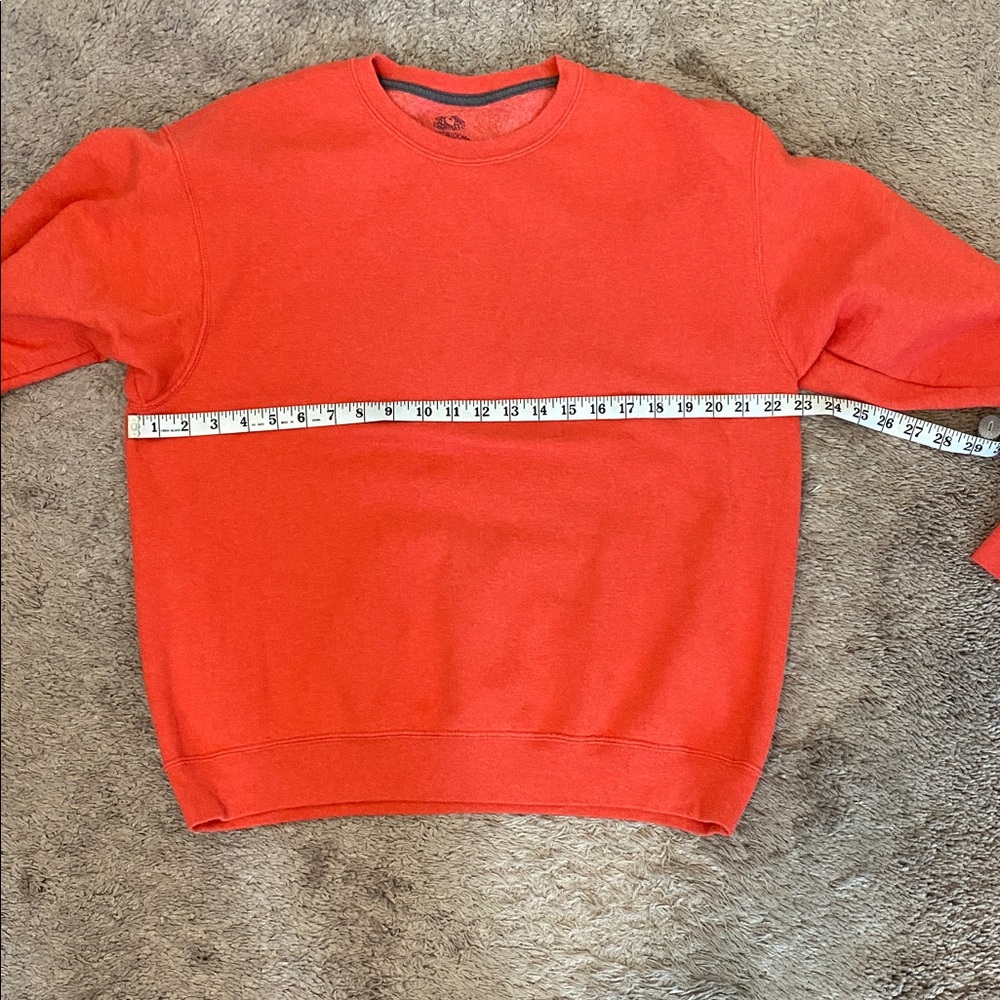 4/$20 red fruit of the loom sweatshirt - Picture 5 of 7